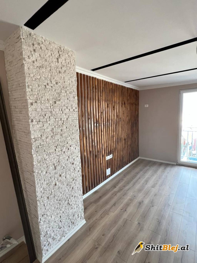 Duplex Mbi Komunen e Parisit..!!