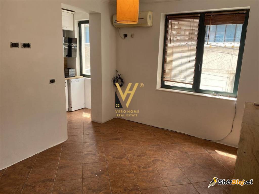 ZYRE 50 M2 ME QIRA TE BLLOKU 650 EURO