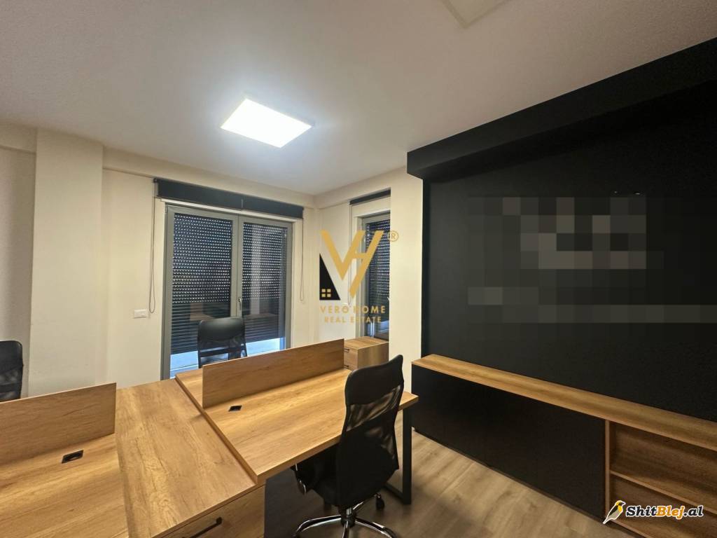 ZYRE 150M2 TE RRUGA E DURRESIT 2.500 EUR