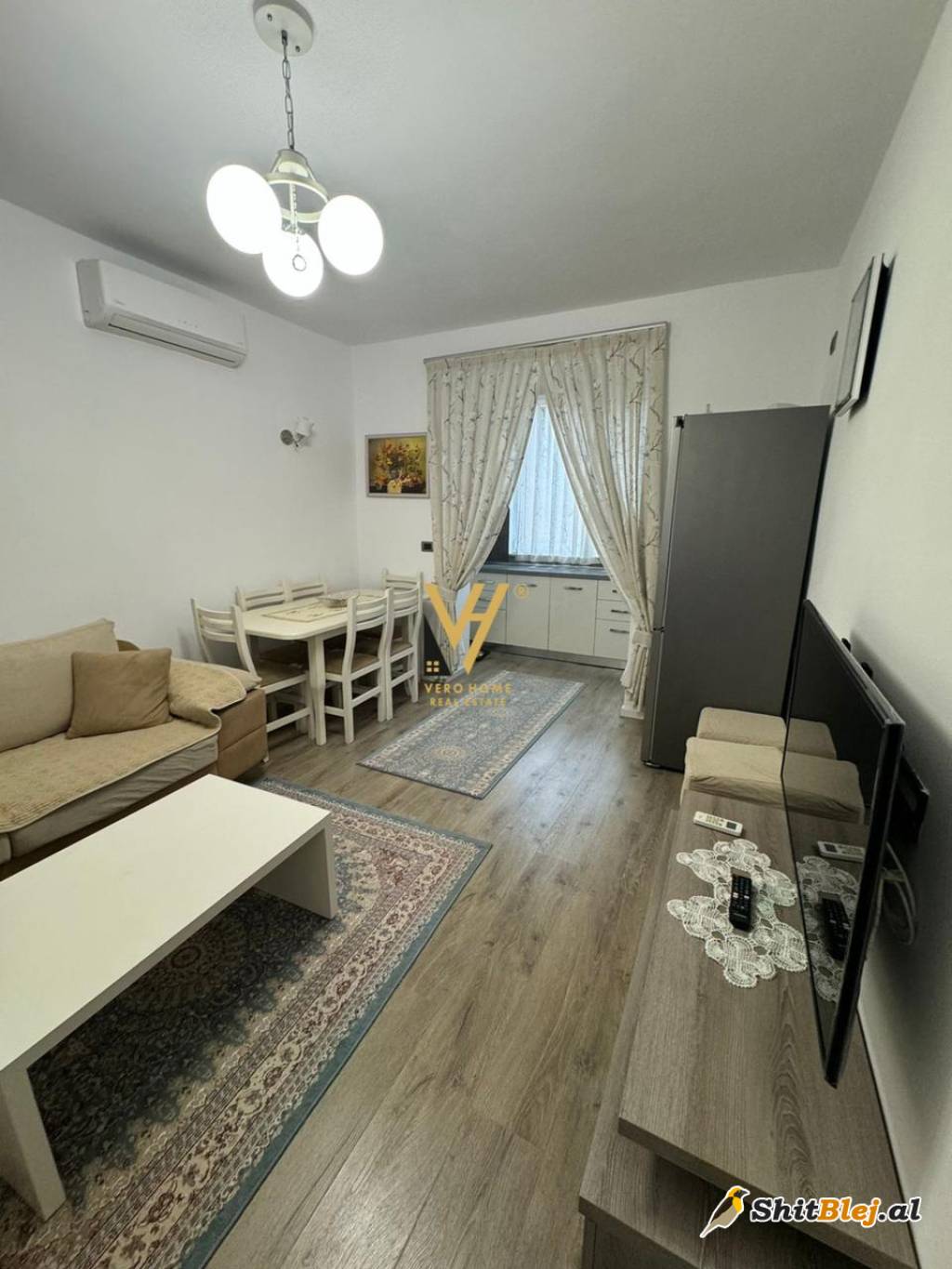 2+1 TE KOMUNA E PARISIT 140.000 EURO
