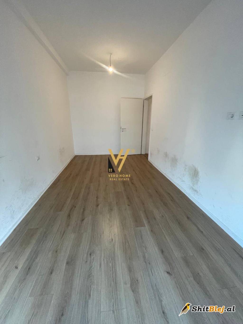 ZYRE 115M2 ME QERA TE 21 DHJETORI 600 EU