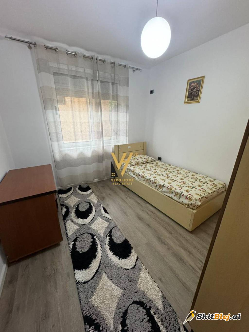 2+1 TE KOMUNA E PARISIT 140.000 EURO