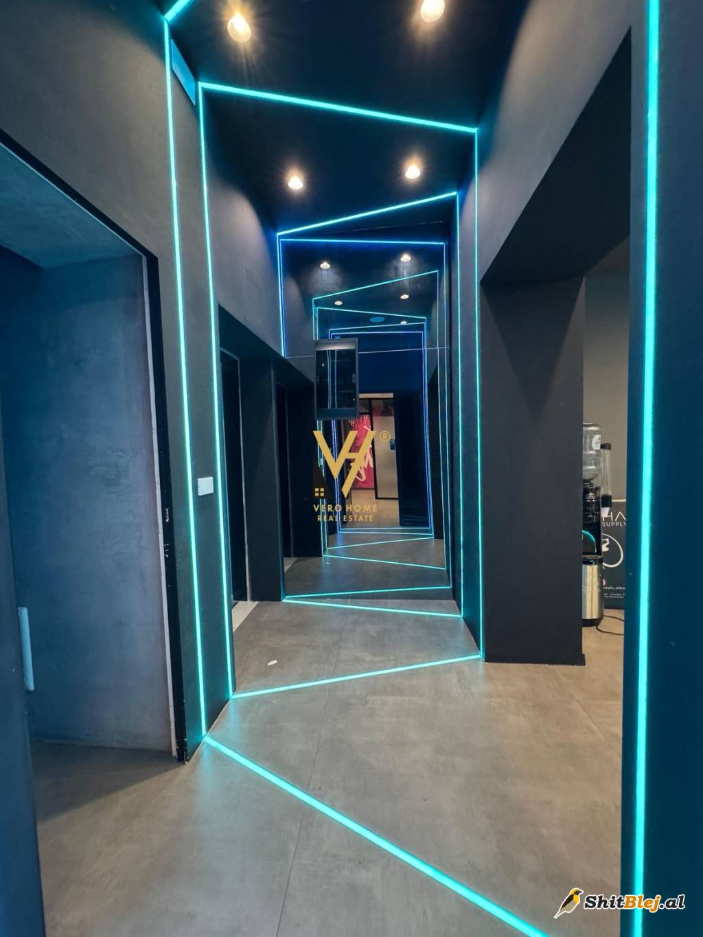 AMBIENT 100M2 ME QERA TE BLLOKU 2.200 EU