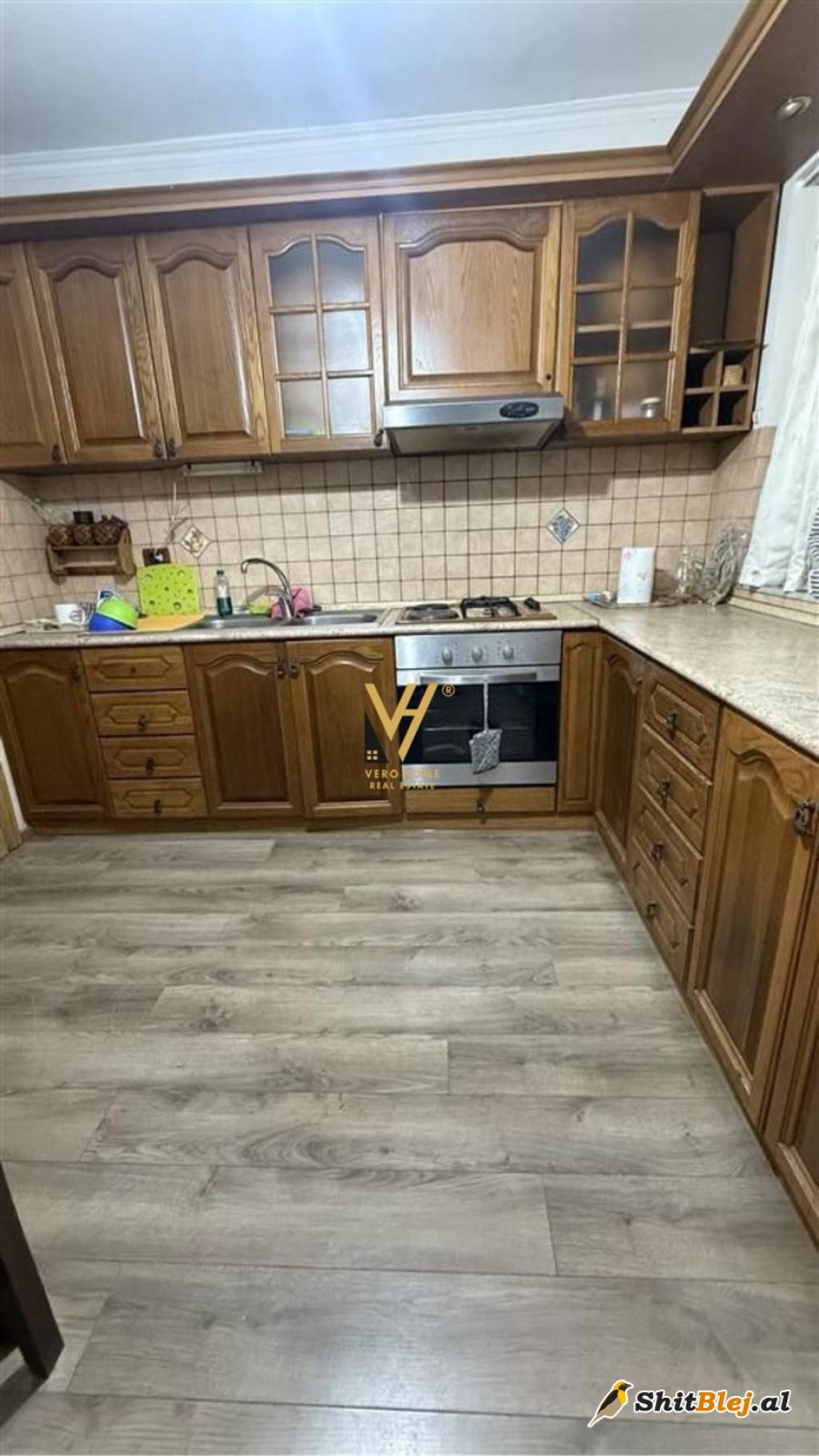 2+1 ME QERA TE GJYKATA 65.000 LEKE