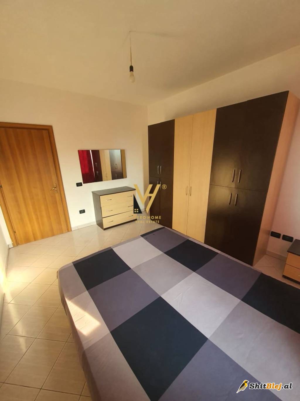  2+1+BLK ME QERA NE ASTIR 450 EURO