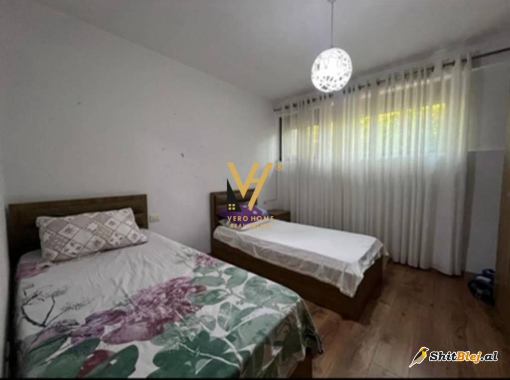  2+1+BLK TE KOPSHTI BOTANIK 800 EURO 