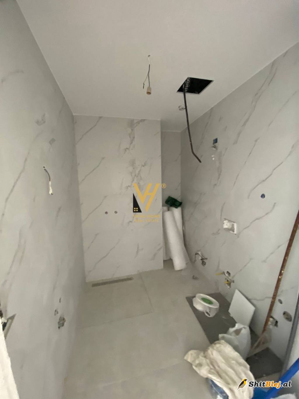 ZYRE 102M2 TE LAKE VIEW 1.500 EURO