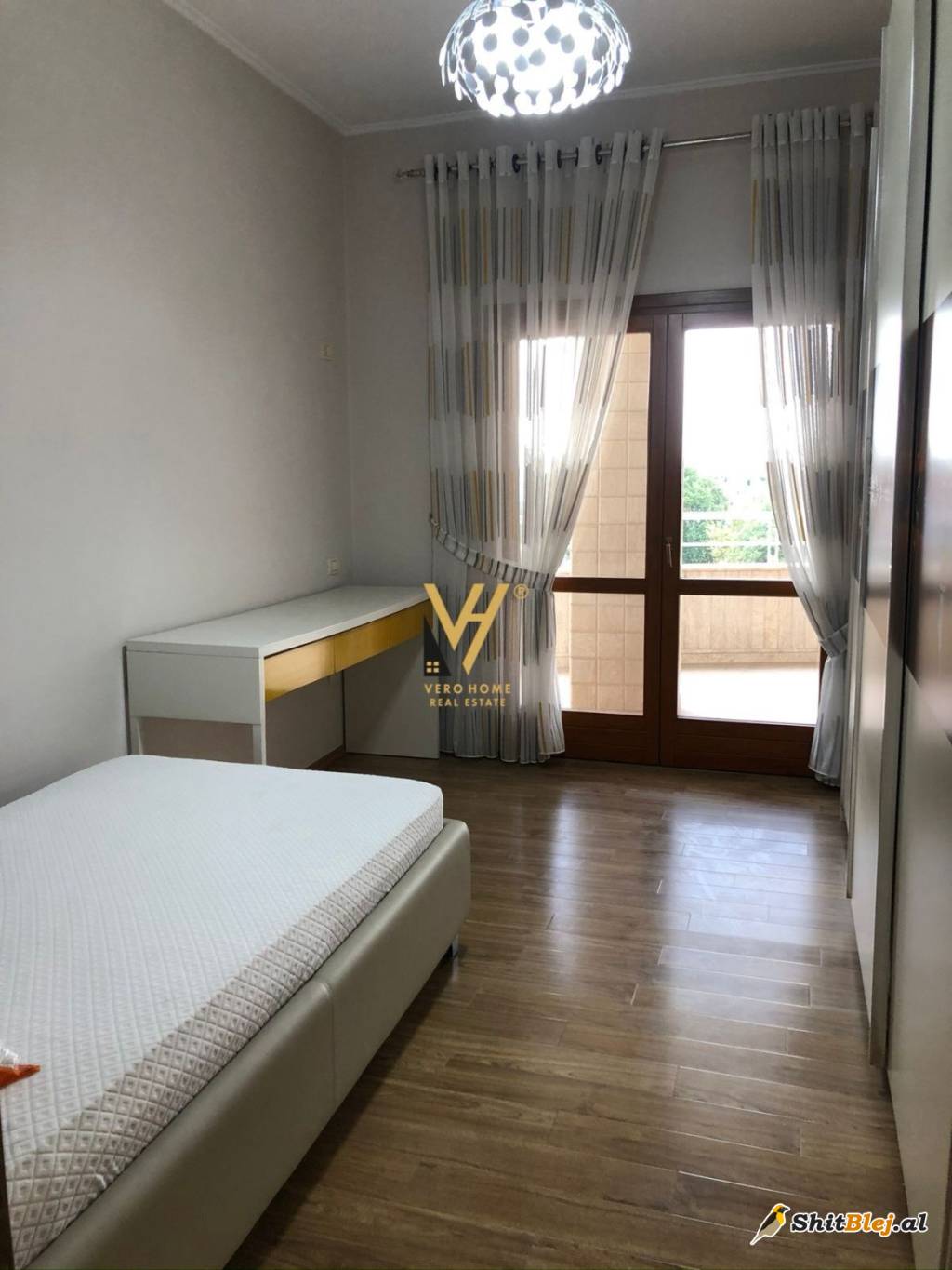 3+1+2 TE KOPSHTI ZOOLOGJIK 1.500 EURO