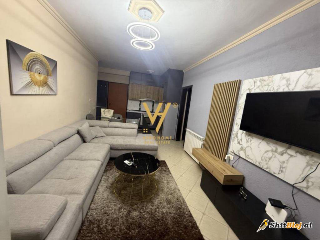  2+1+BLK ME QIRA NE ASTIR 600 EURO