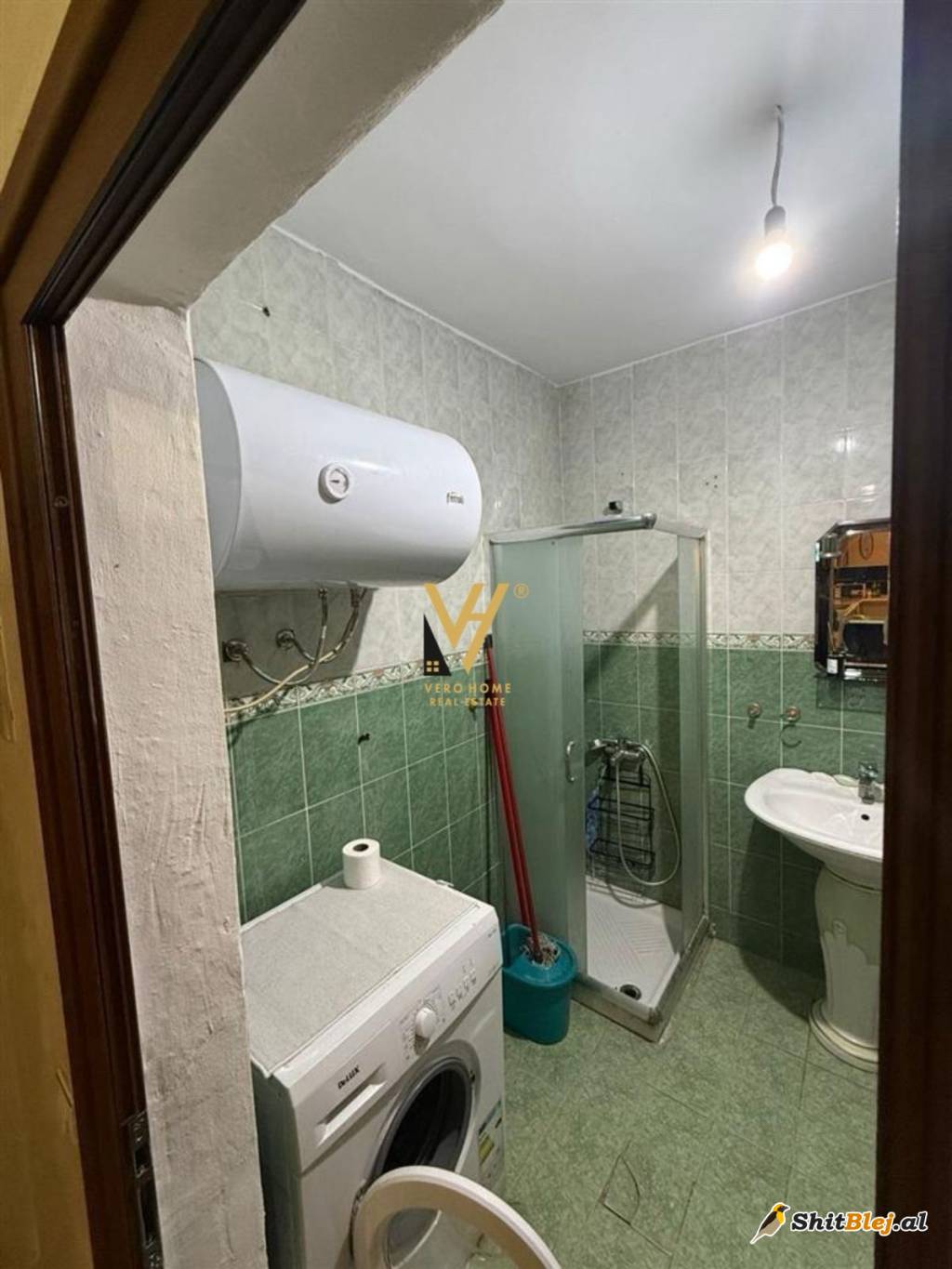 2+1+BLK TE KOMUNA E PARISIT 750 EURO