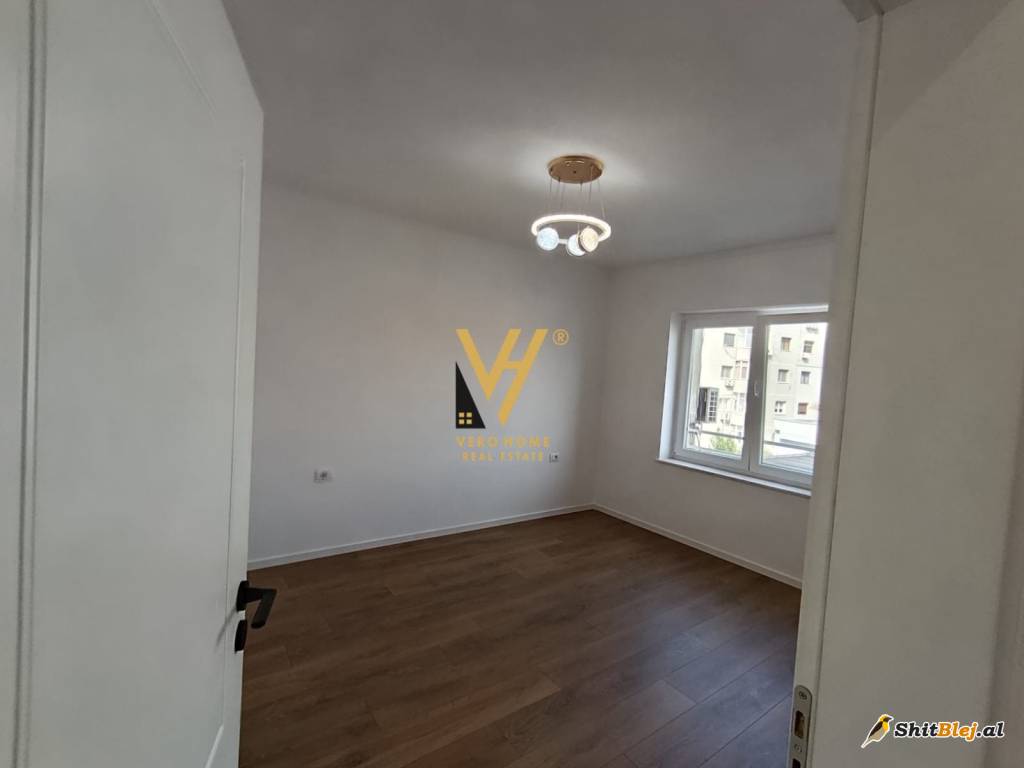 1+1 TE PALLATI ME SHIGJETA 104.000 EURO