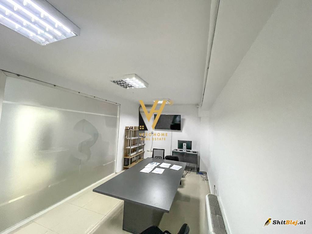 ZYRE 300M2 ME QERA TE SELVIA 2.700 EURO