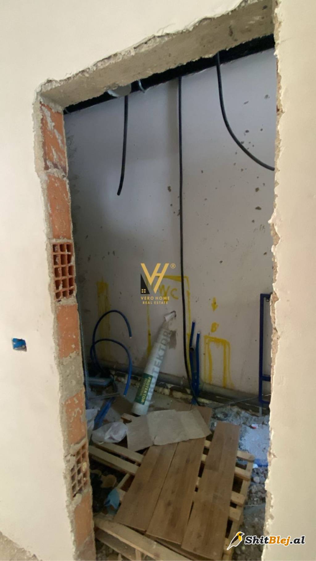  2+1 TE KODRA E DIELLIT 190.000 EURO