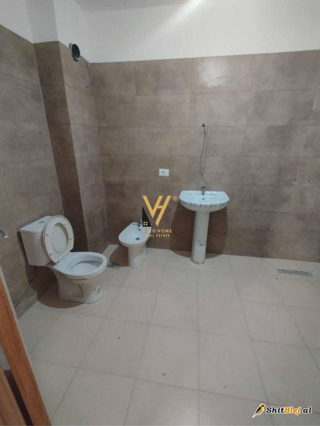 3+1+2+BLK ME QIRA TE 5 MAJI 450 EUR