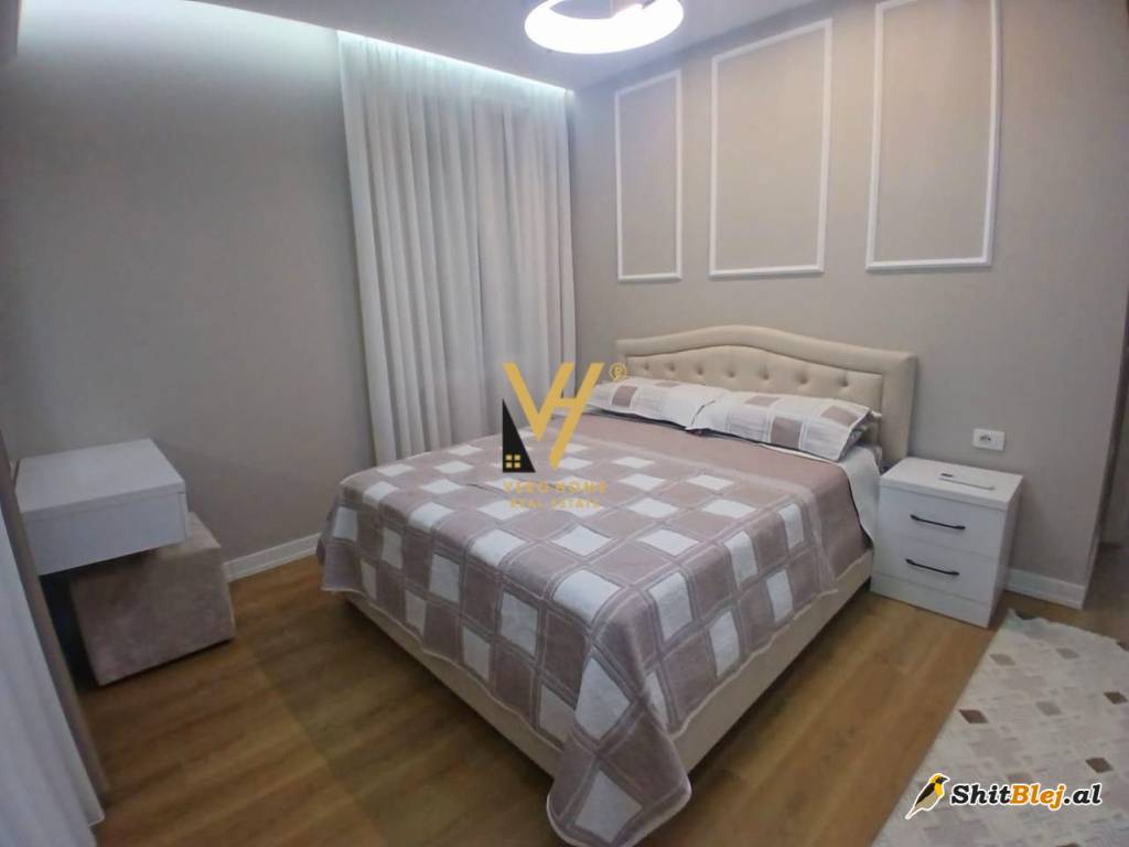2+1 TEK ISH FUSHA E AVIACIONIT 650 EURO