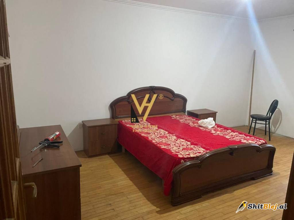 2+1 ME QIRA NE LAPRAKE 700 EURO