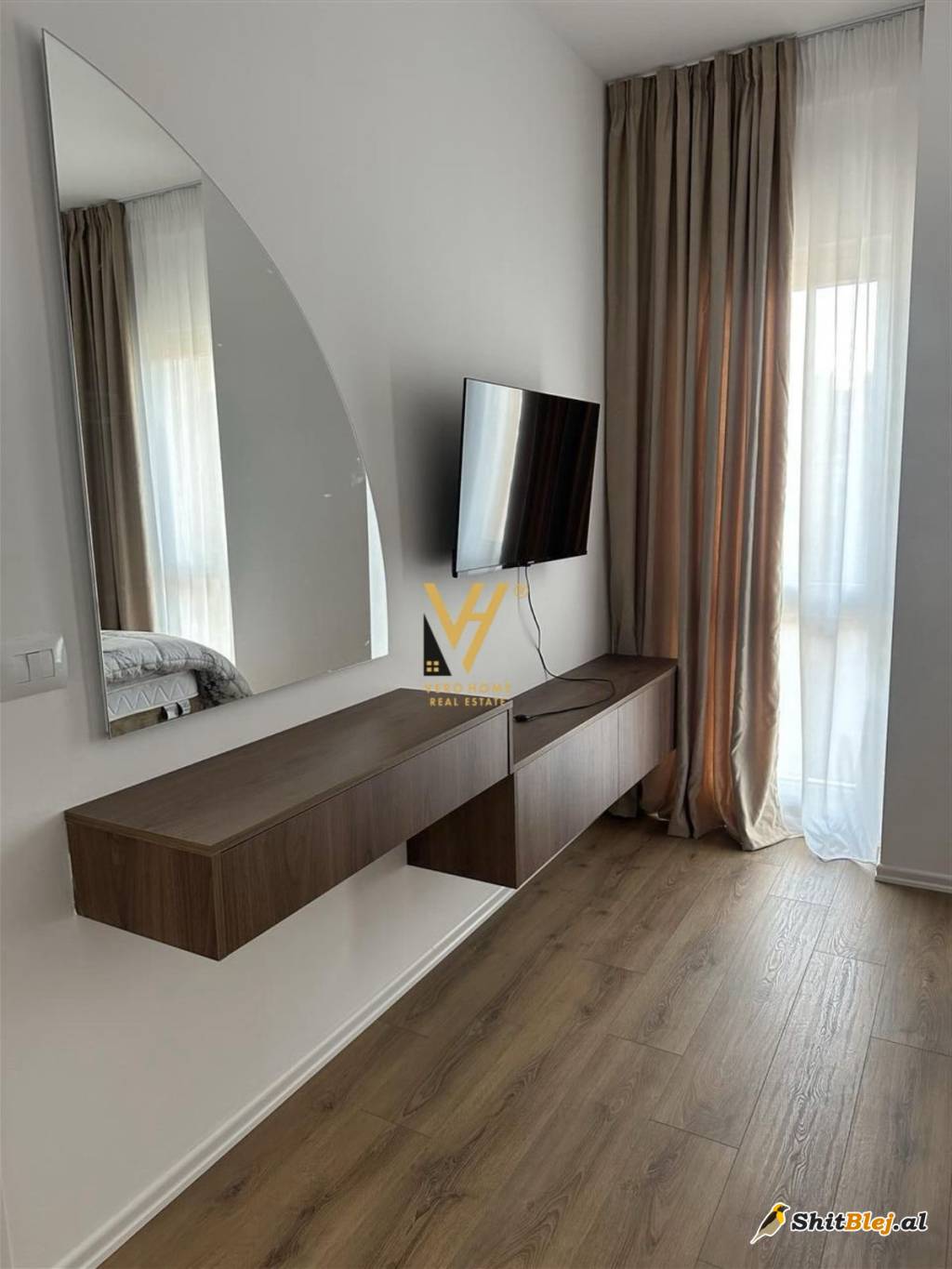 2+1+BLK ME QERA TE ZOGU I ZI 1.000 EURO