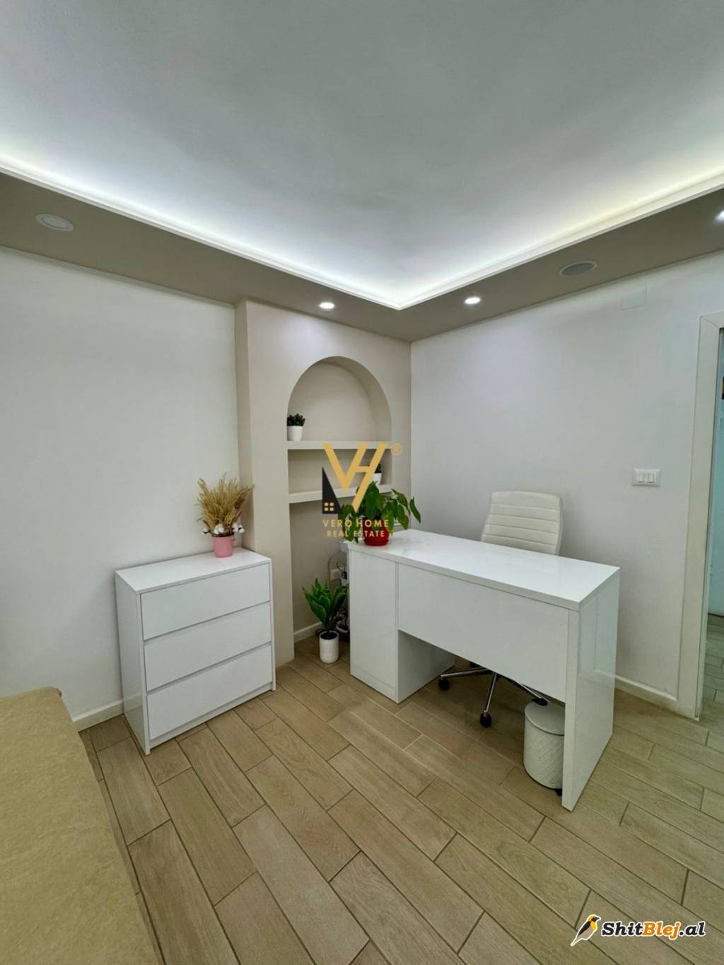 AMBIENT NE VASIL SHANTO 750 EURO