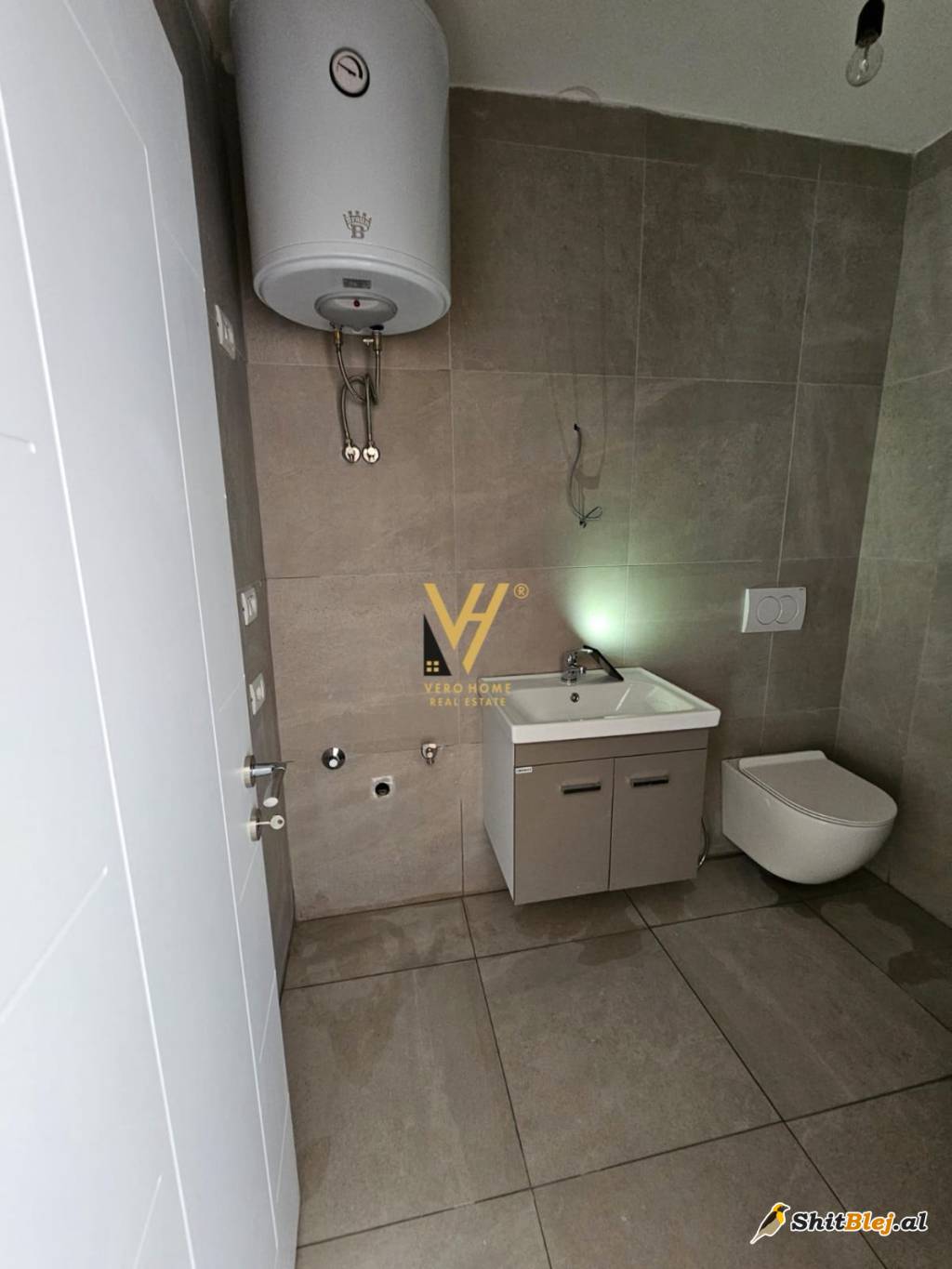  1+1 TE MOZAIKU I TIRANES 98.000 EURO