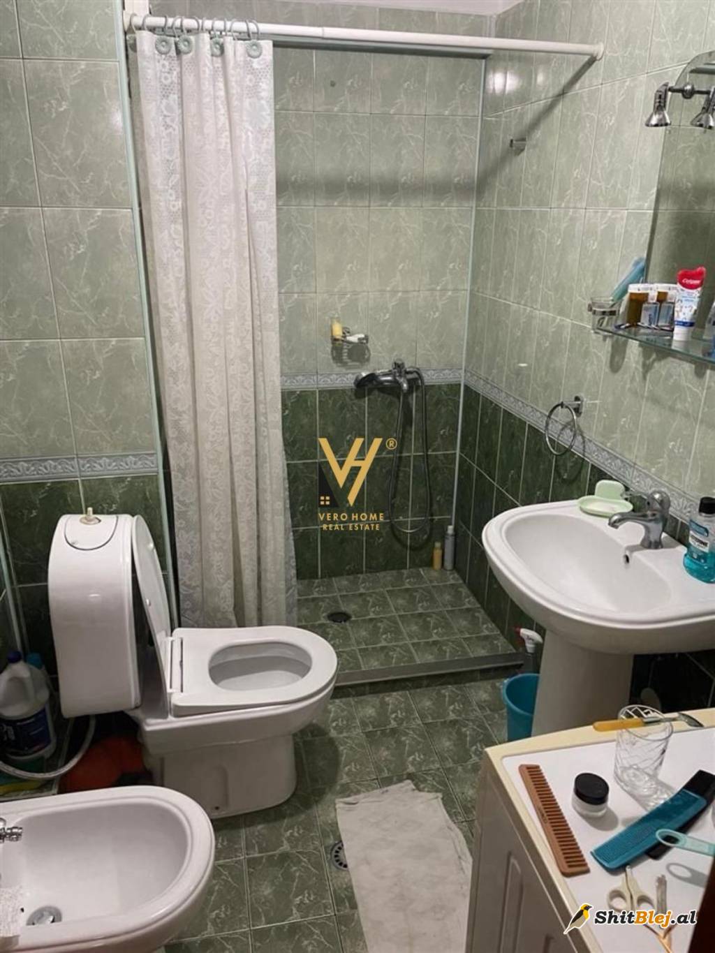 APARTAMENT TEK SHKOLLA E KUQE 600 EURO