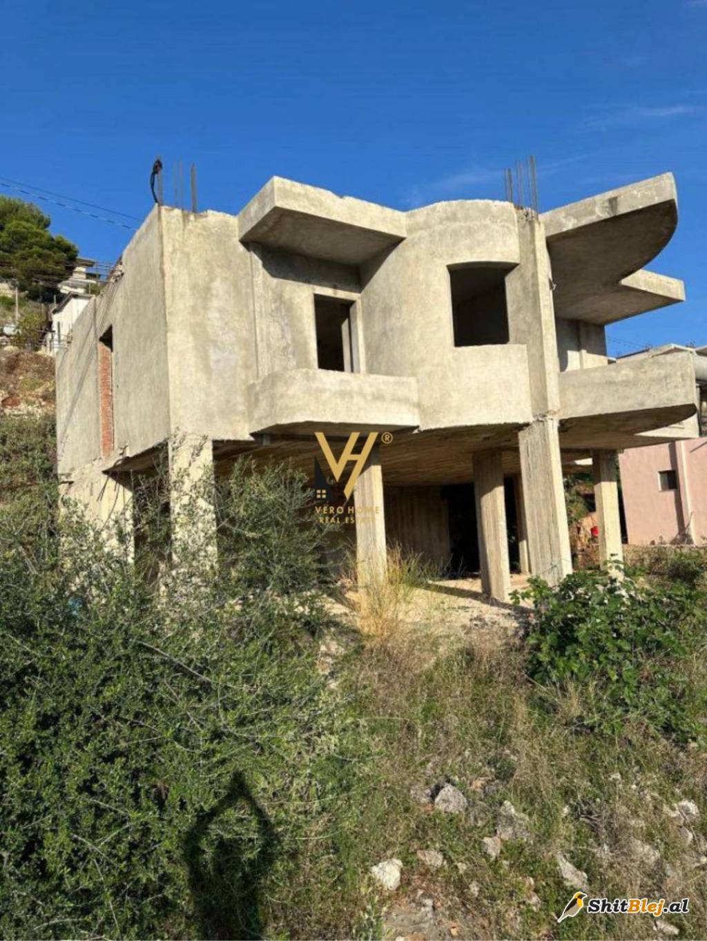 VILE DHE TRUALL NE SARANDE 200.000 EURO