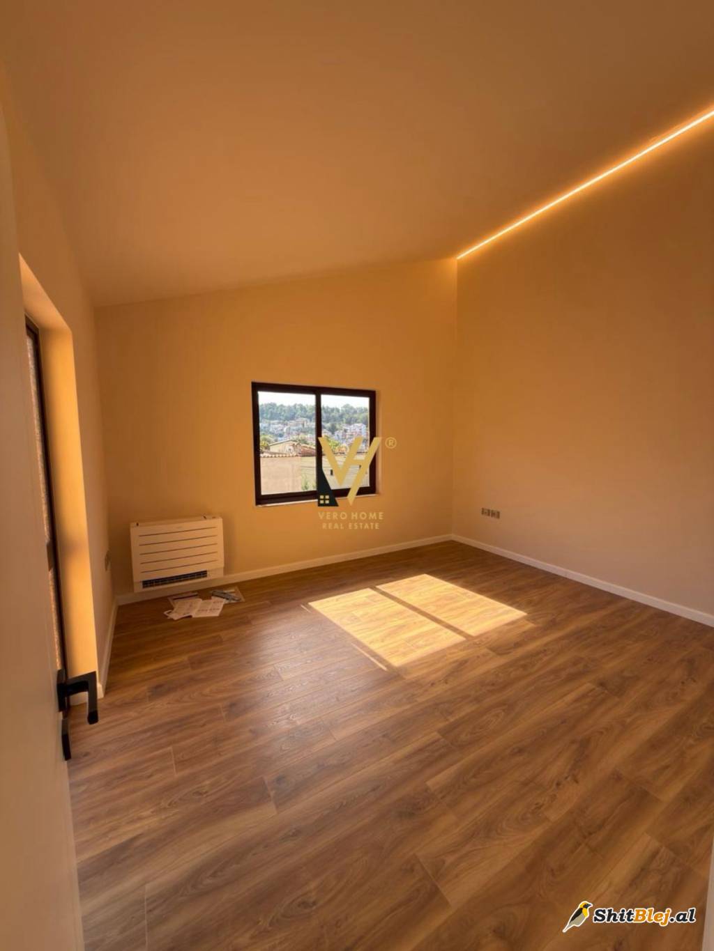  4+1+2 TE VILAT GJERMANE 1.900 EURO