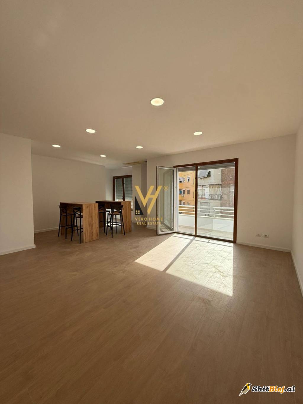  ZYRE 190 M2 TE DELIJORGJI 250.000 EURO