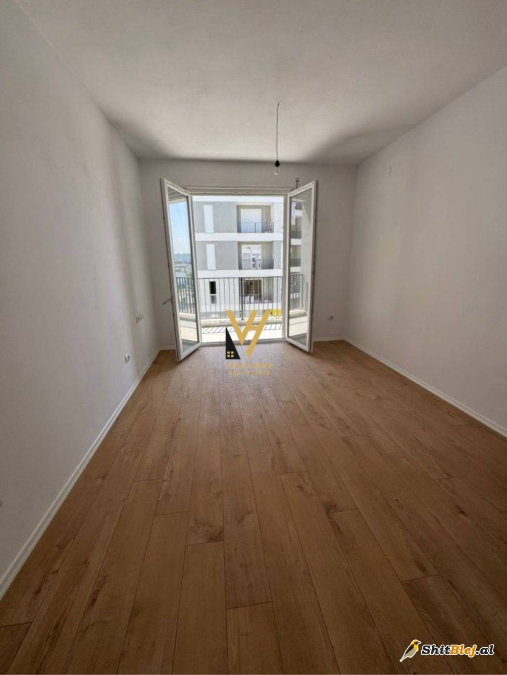 1+1 TE UNIVERS CITY, KAMËZ 68.000 EURO