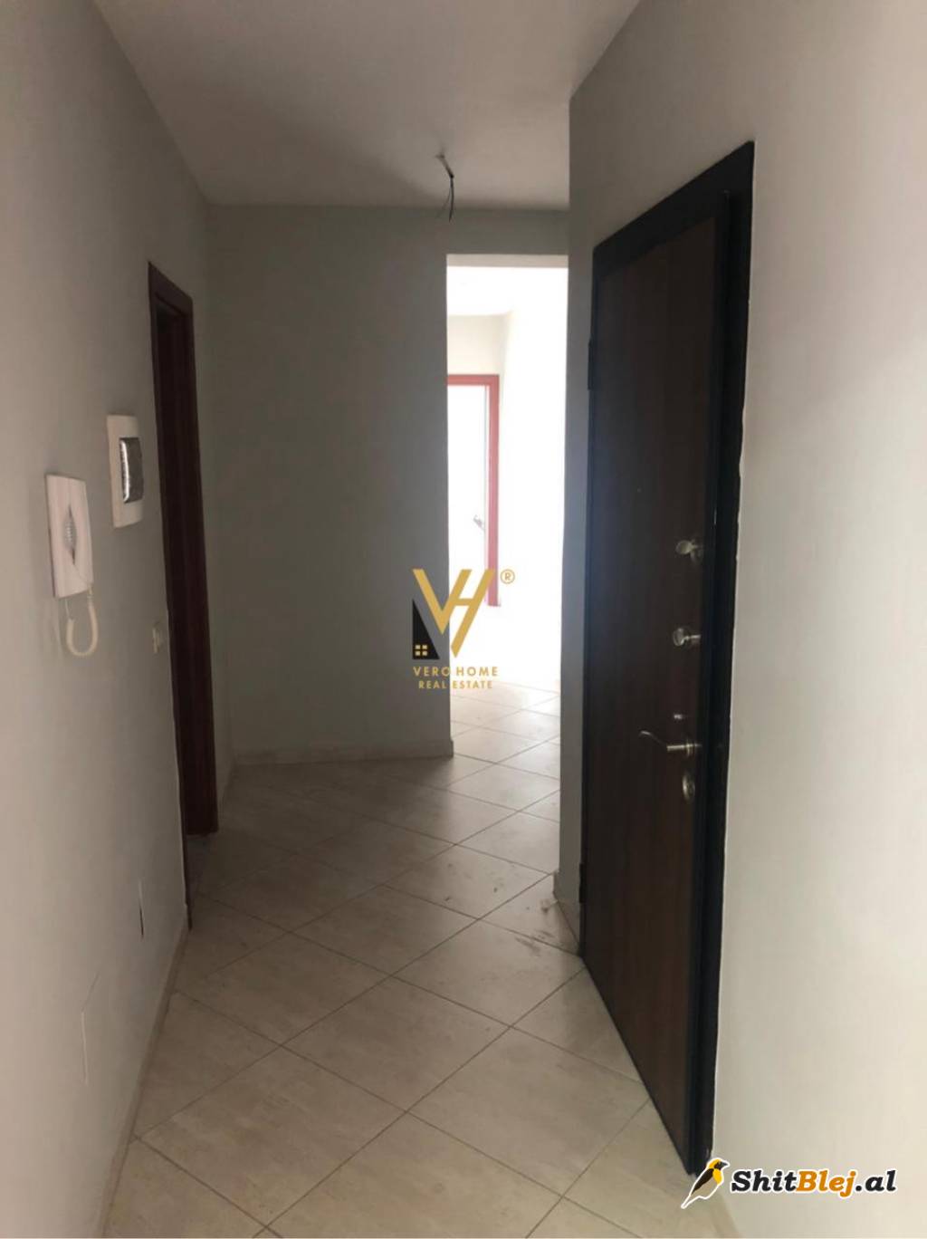 ZYRE ME QIRA TE JORDAN MISJA 600 EURO