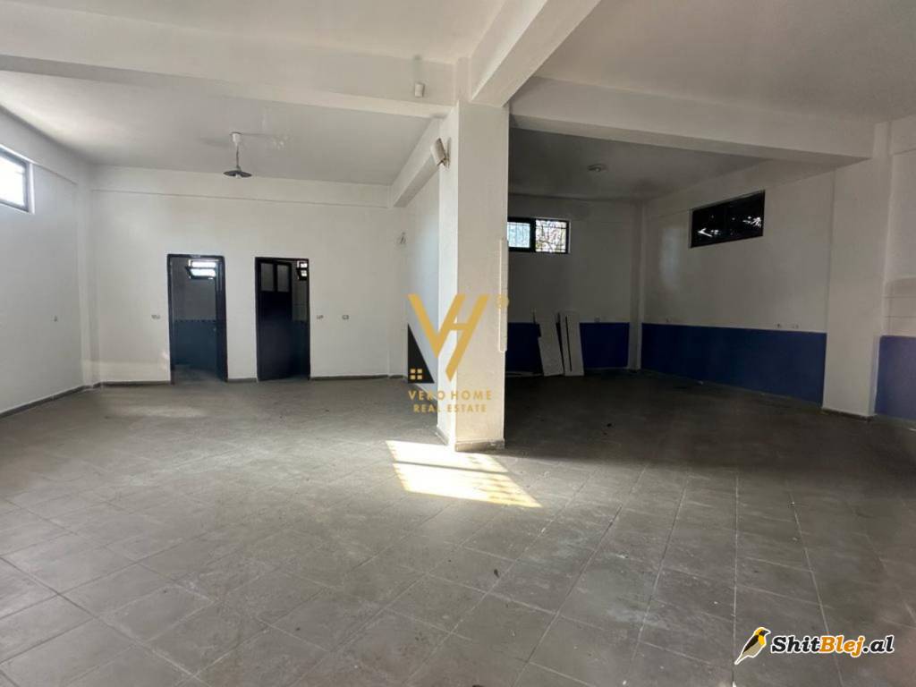 AMBIENT 220M2 NE LAPRAKE 700 EURO