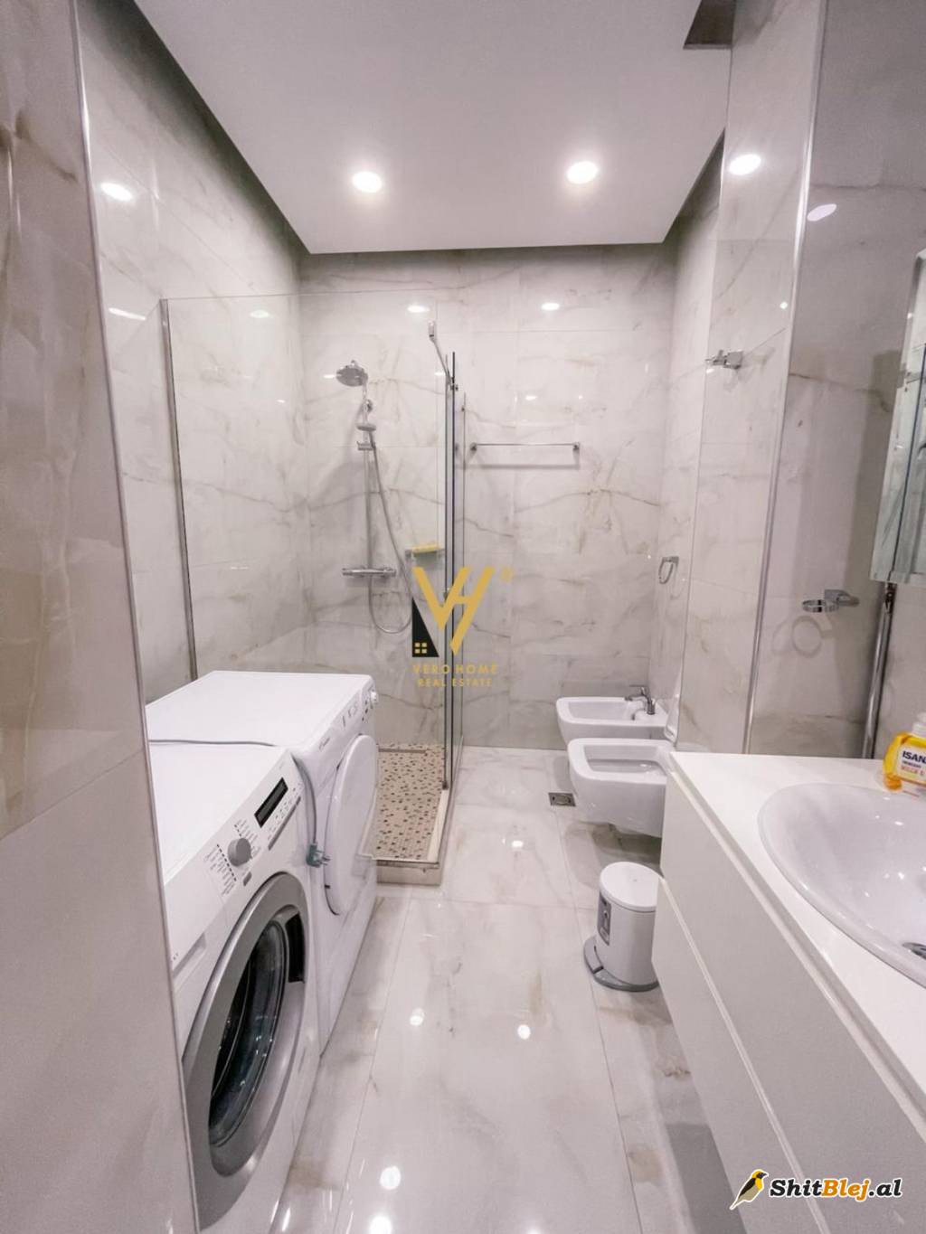 2+1+2+BLK  TE PAZARI I RI 1.000 EUR