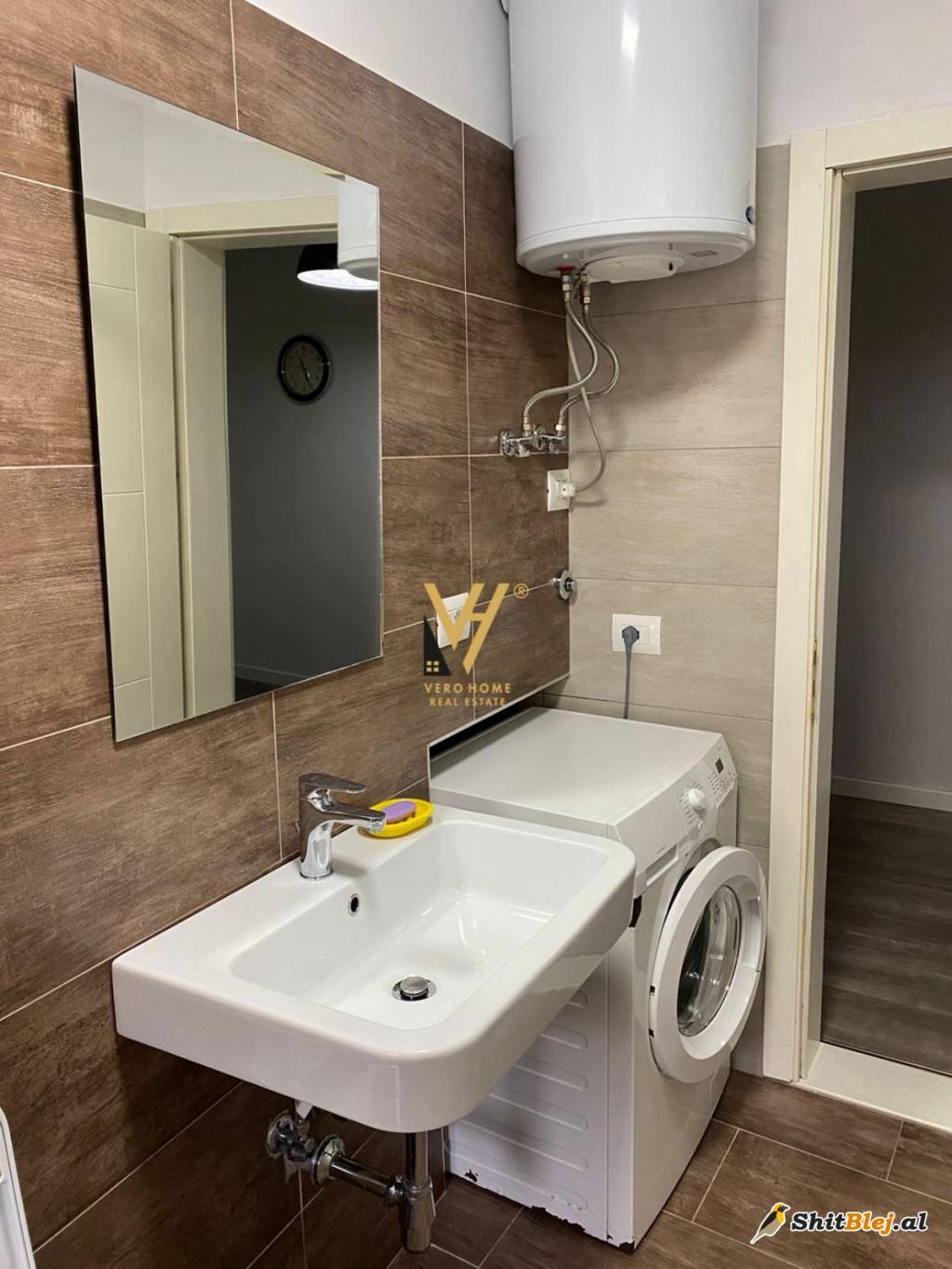  2+1 ME QERA NE PORCELAN 550 EURO