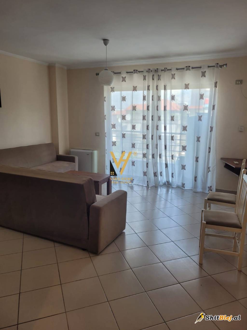 1+1+BLK TE KRISTAL CENTER 167.000 EURO