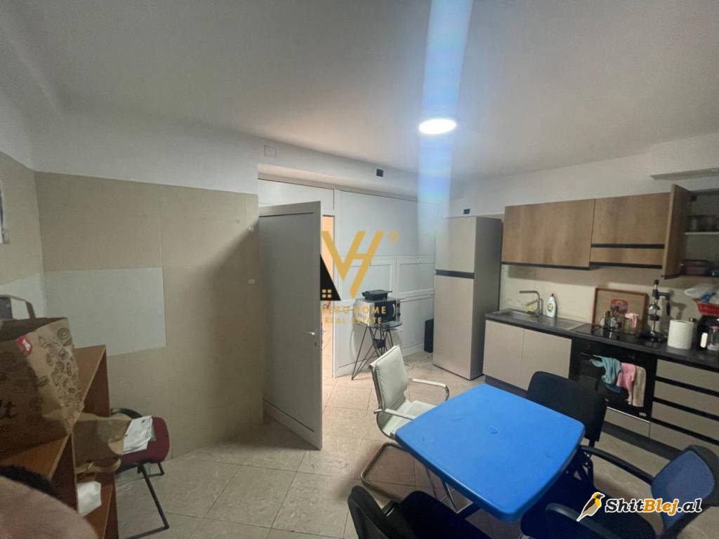 AMBIENT 160 M2 TE PAZARI I RI 1.850 EURO