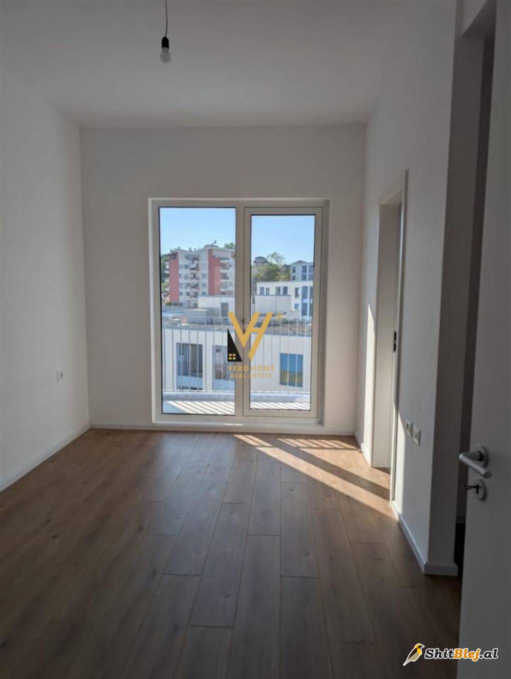 2+1+BLK ME QERA TE REZ OXA 550 EURO