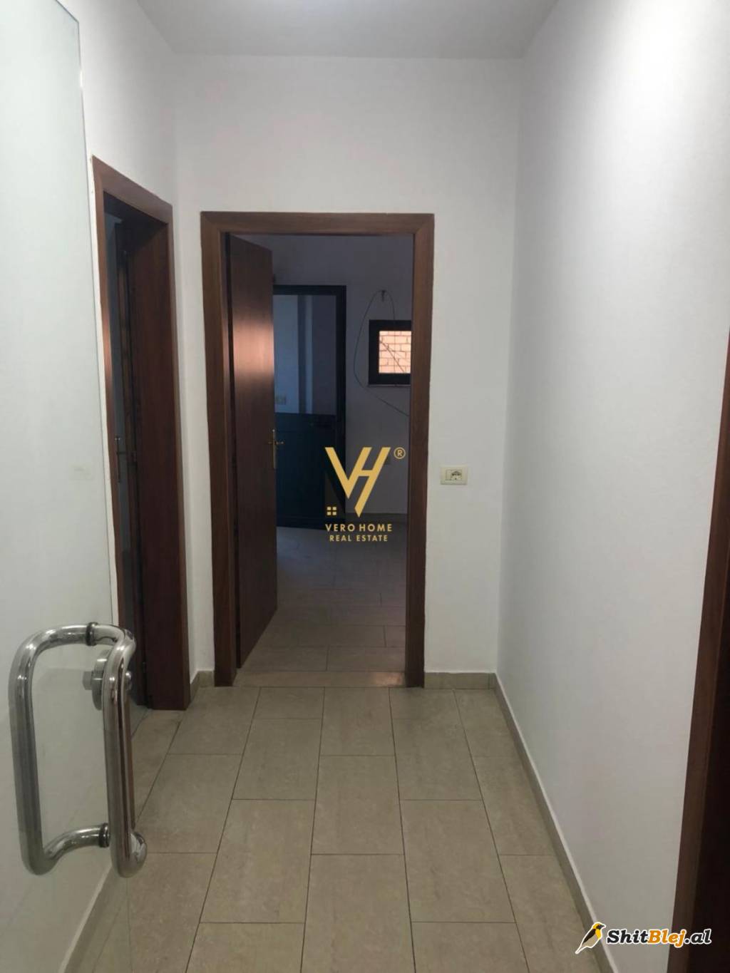 AMBIENT 230 M2 ME QIRA NE BRRYL 1.500 EU