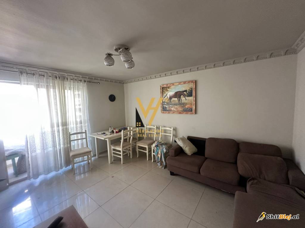 1+1+BLK TE KOMUNA E PARISIT 400 EURO