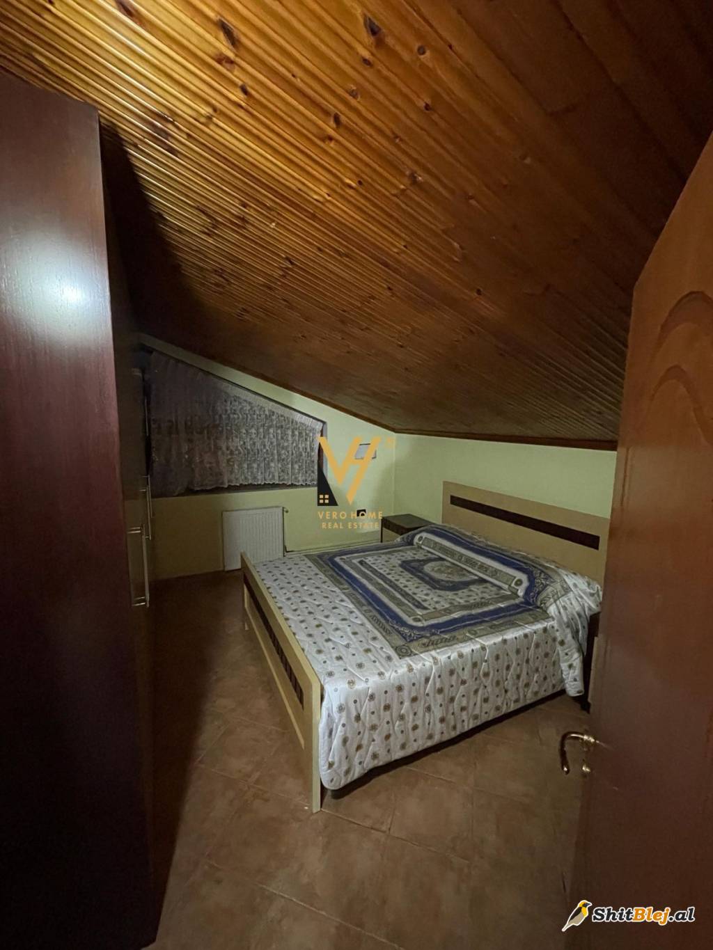 VILE 3-KATSHE ME QERA TE QSUT 1.000 EURO