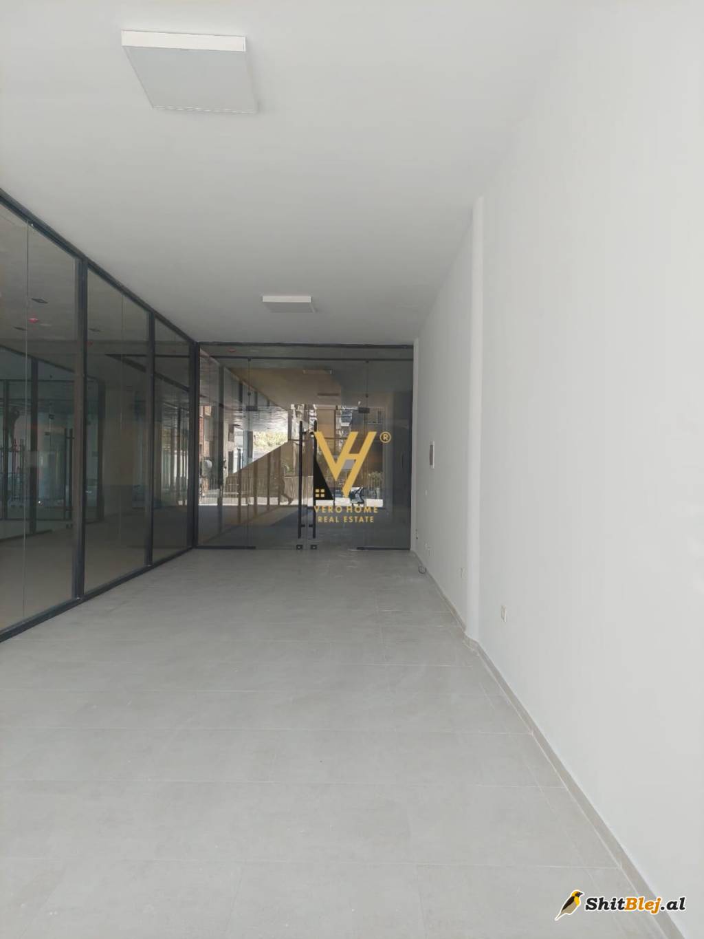 DYQAN 73 M2 TE MINE PEZA 1.500 EURO
