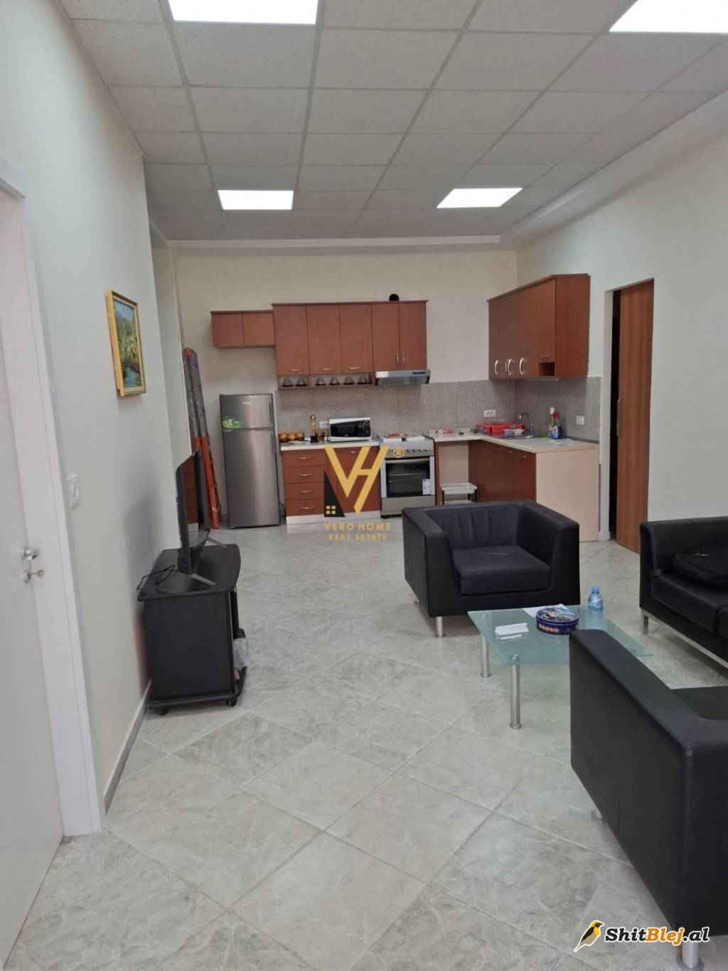 2+1 TE AMBASADA KINEZE 80.000 LEKE