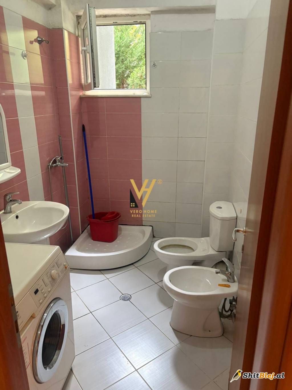 1+1 ME QIRA TE LIQENI I THATE 40.000 LEK