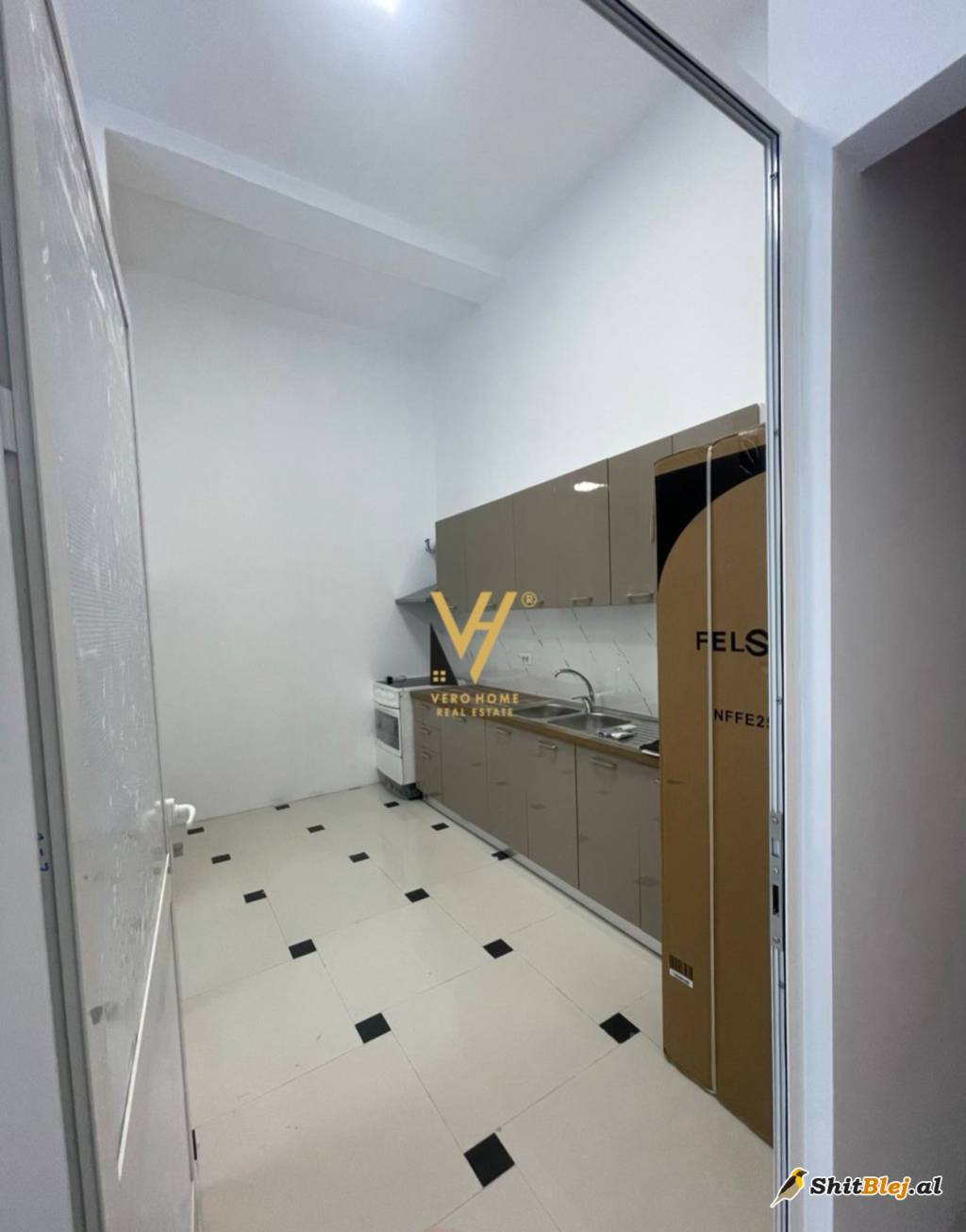 AMBIENT 100M2 ME QERA YZBERISHT 850 EURO