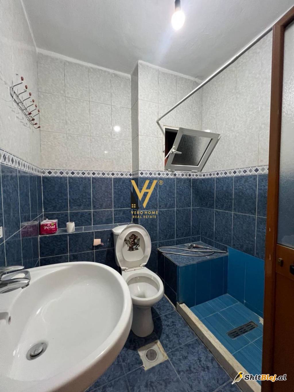 3+2+2BLK TE KOMUNA E PARISIT 265.800 EUR