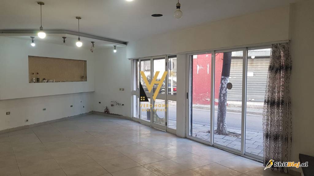 DYQAN 60 M2 ME QERA TE ZOGU I ZI 500 EUR
