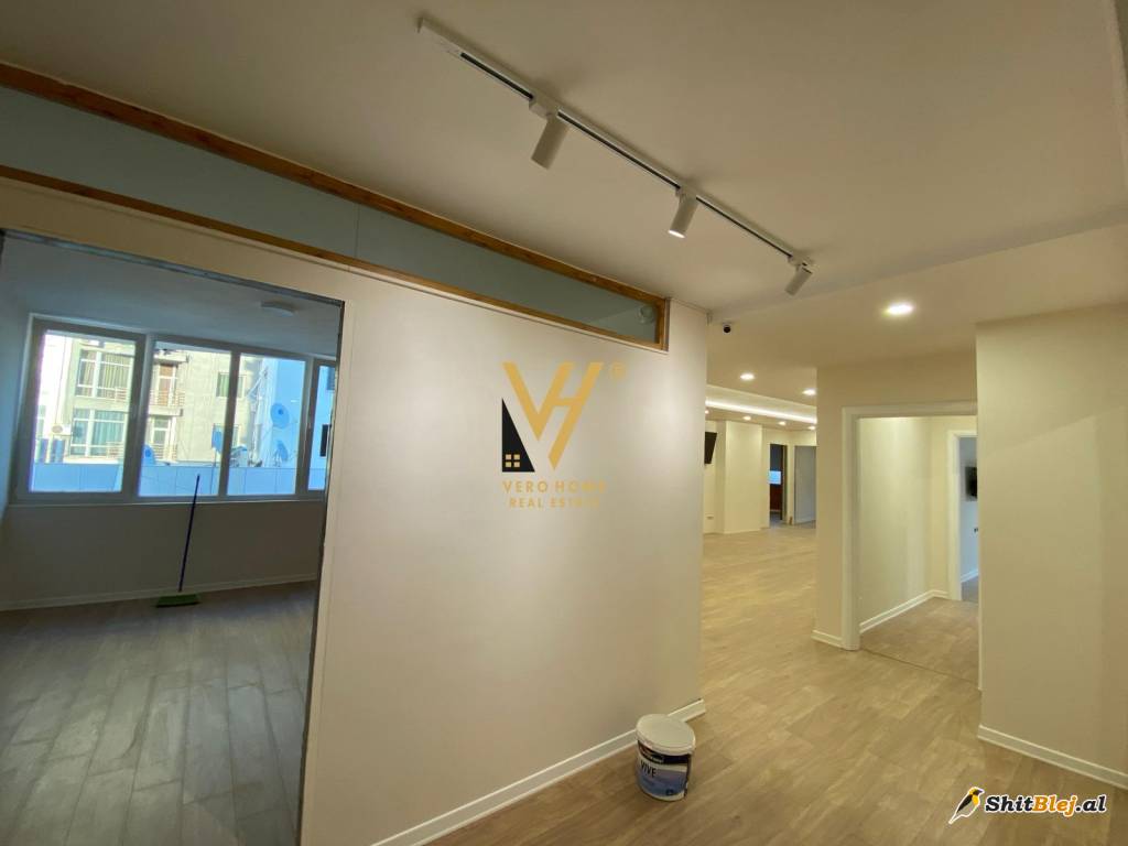 ZYRE 180 M2 TE RRUGA E KAVAJES 1.850 EUR