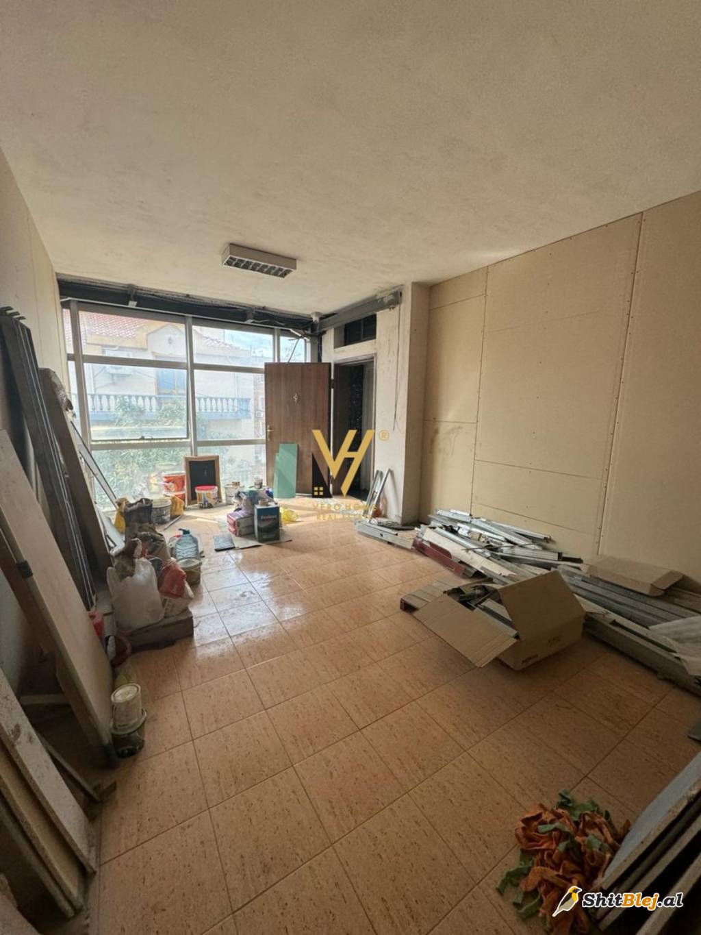 ZYRE 277 M2 NE KINOSTUDIO 1.600 EURO
