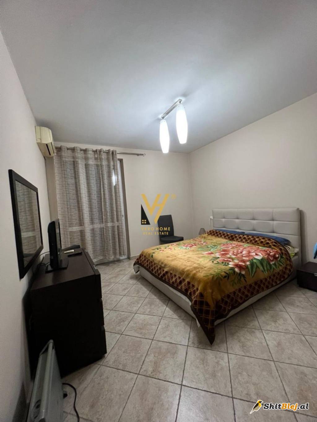  2+1 ME QERA TE KOMUNA E PARISIT 650 EUR