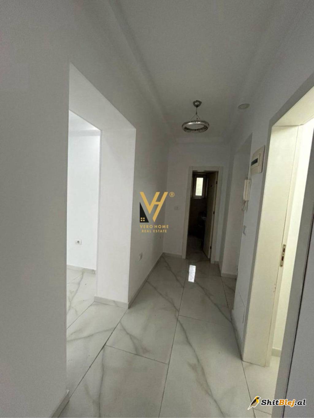 ZYRE 65M2 TE RRUGA E DIBRES 900 EURO