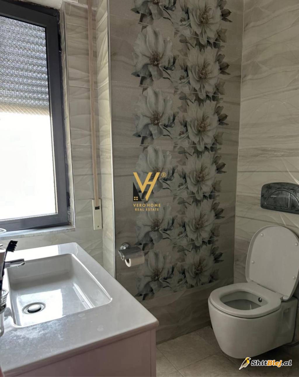 2+1 ME QERA TE KOMUNA E PARISIT 750 EURO