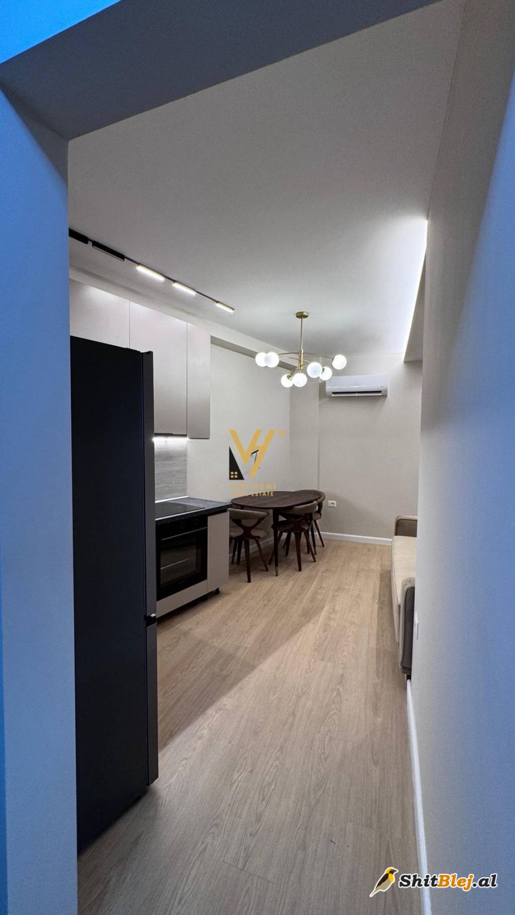  1+1 TE MATERNITETI I RI 93.000 EURO